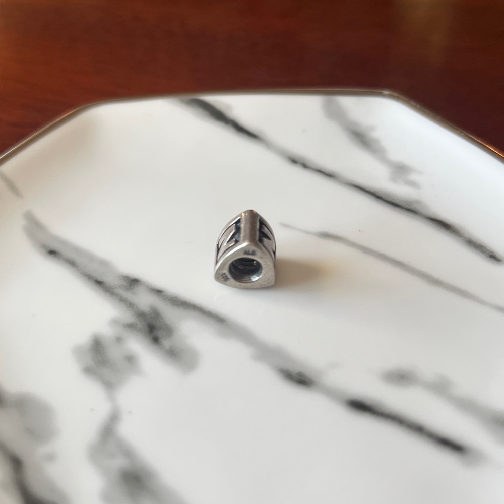Pandora N Charm - Picture 5 of 5